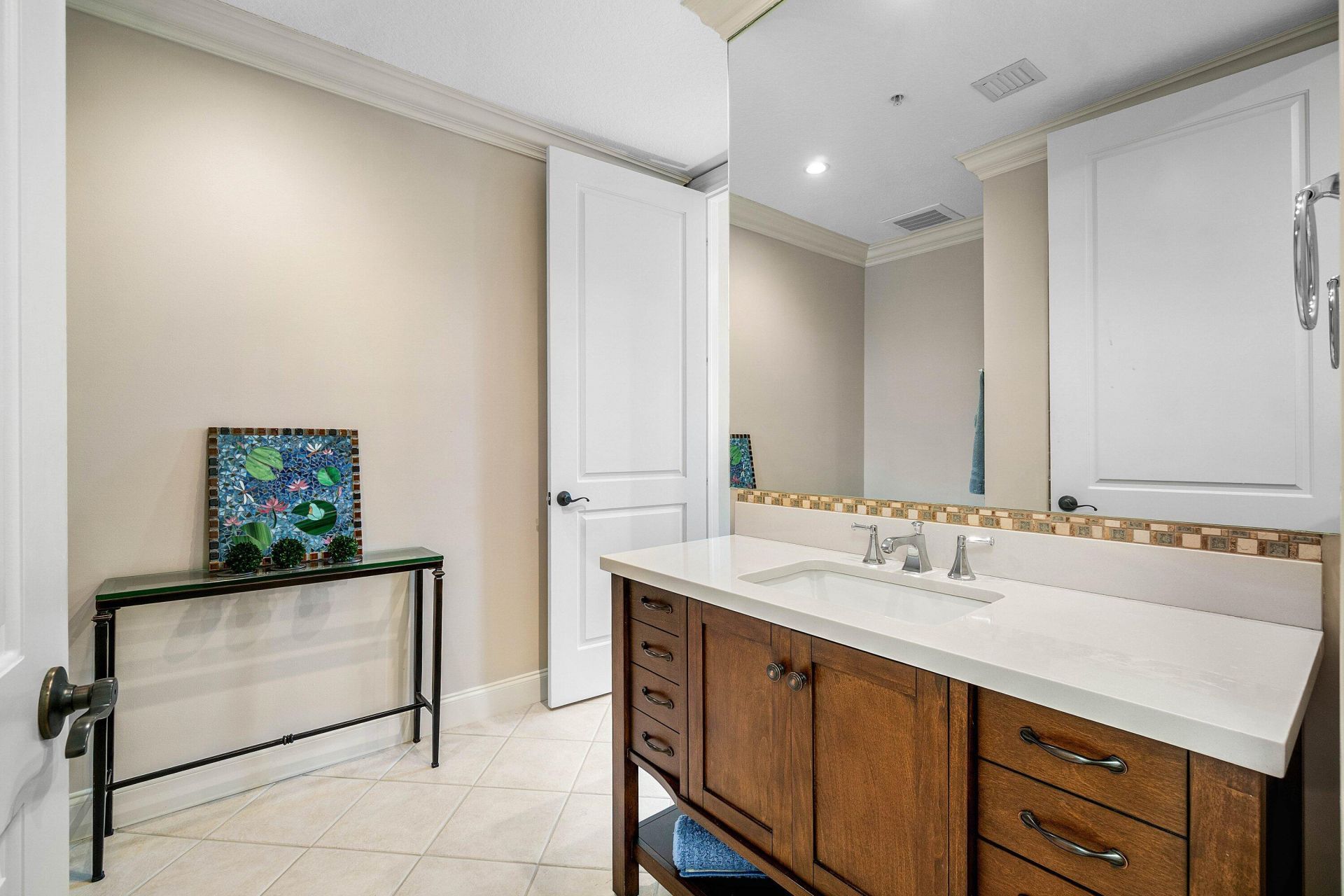 200 NE 2nd Avenue, Unit 302, Delray Beach, FL 33444 Photo
