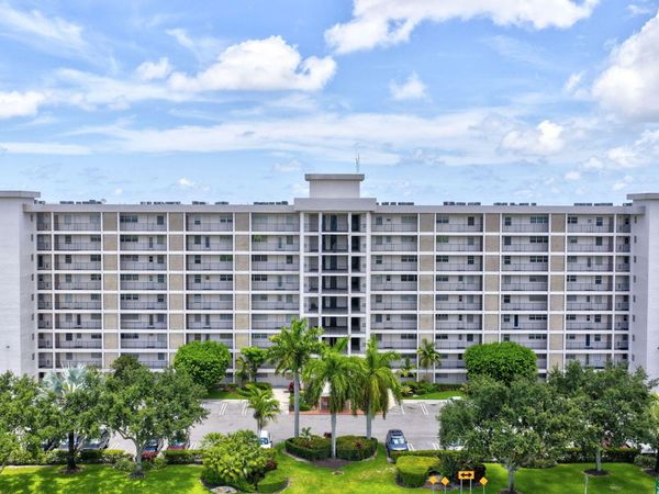 3300 N Palm Aire Drive, Unit 701, Pompano Beach, FL 33069