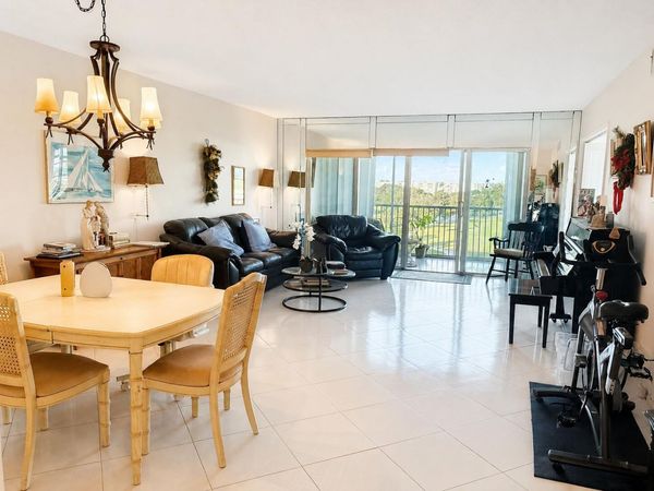 3300 N Palm Aire Drive, Unit 701, Pompano Beach, FL 33069