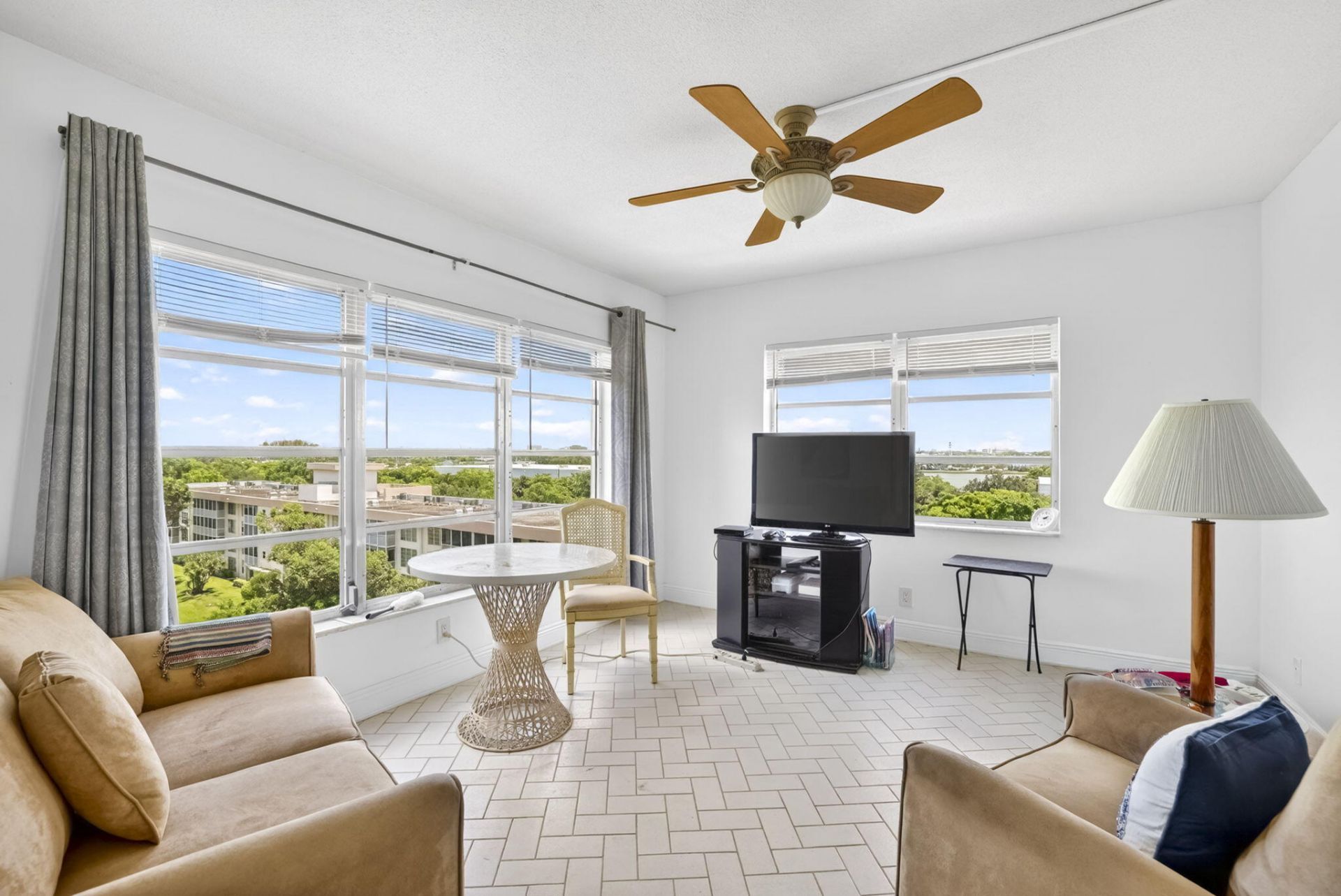 3300 N Palm Aire Drive, Unit 701, Pompano Beach, FL 33069 Photo