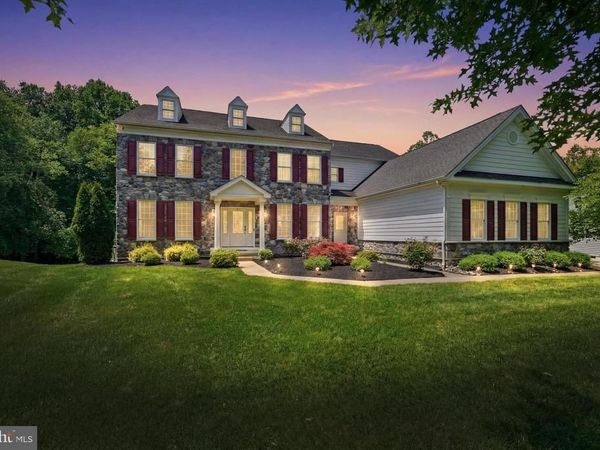17 WATERTON DRIVE, BEAR, DE 19701