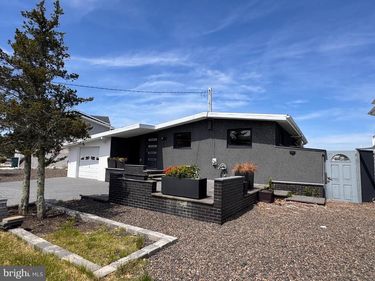 35 DADDY TUCKER DRIVE , TUCKERTON, NJ 08087