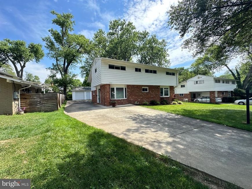 2304 Mcauliffe Drive, Rockville, MD 20851 Main Photo
