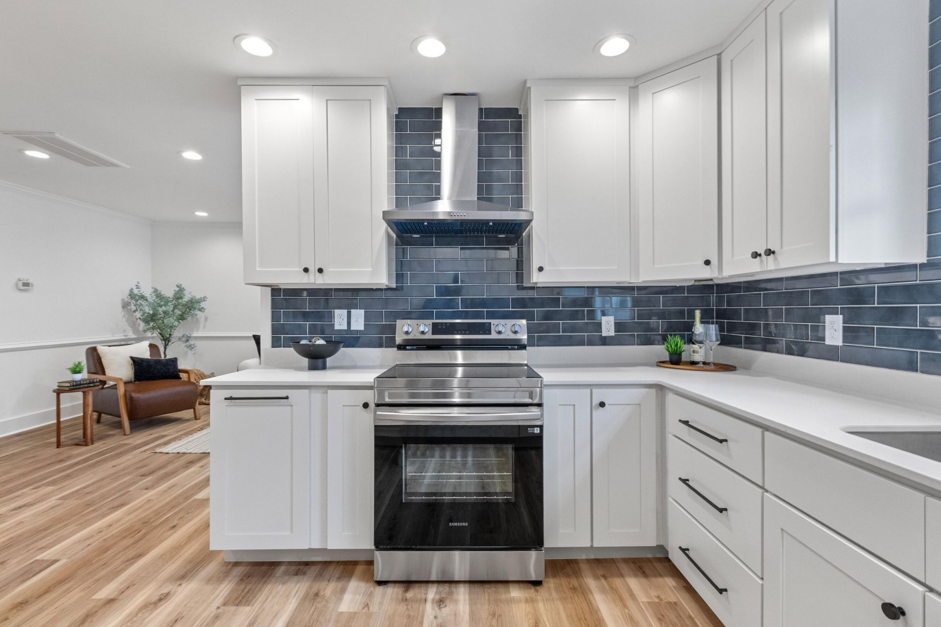 1111 Barrett Road Photo 17