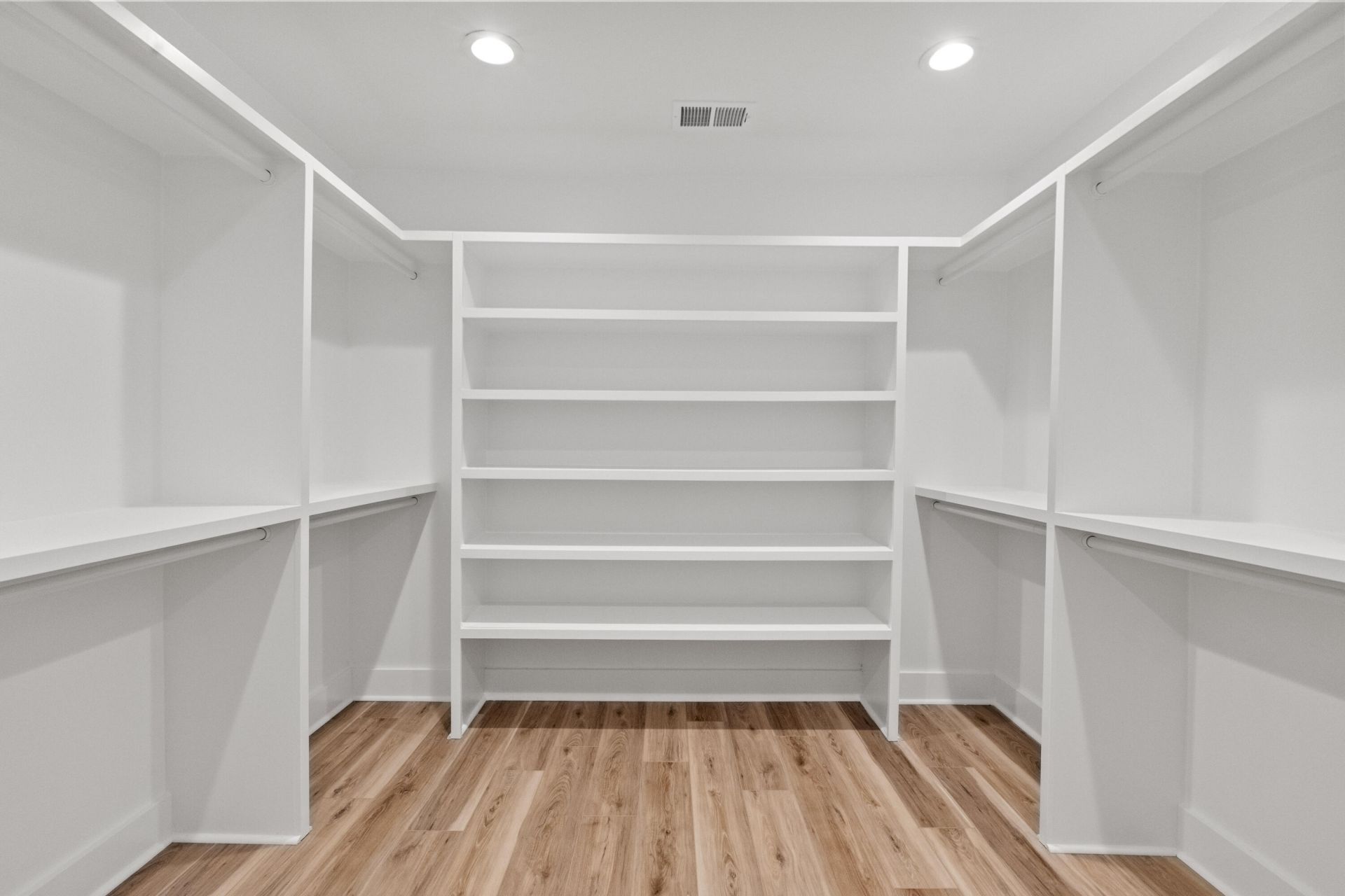 1111 Barrett Road Photo 48