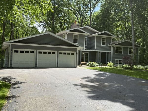 2841 Orange Brace Road , Riverwoods, IL 60015