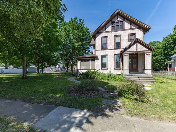 728 21st Street , Rock Island, IL 61201
