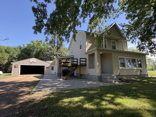  41762 253rd St, Fulton, SD 57340