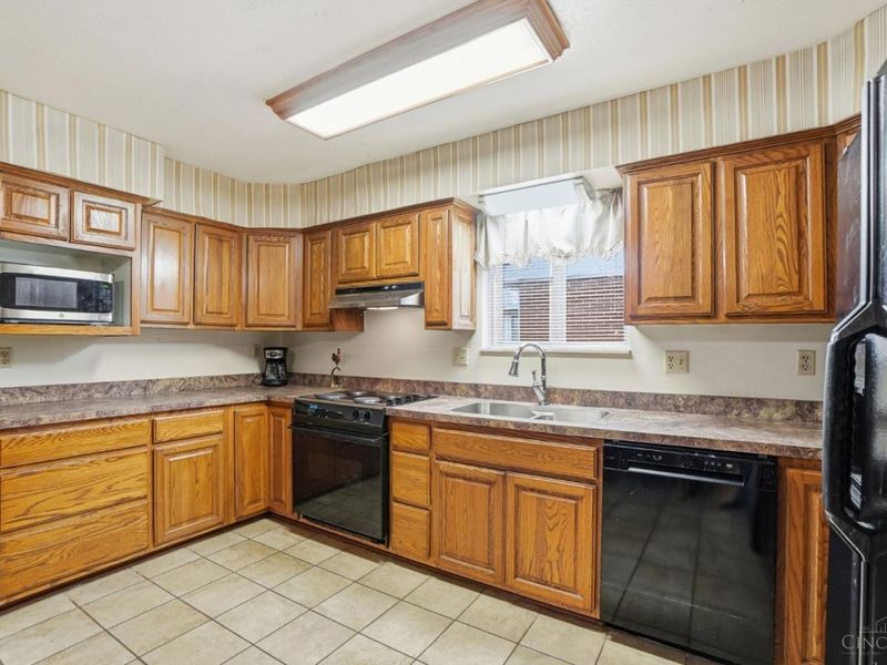 962 Kathryn Drive, Wilmington, OH 45177 Photo 7