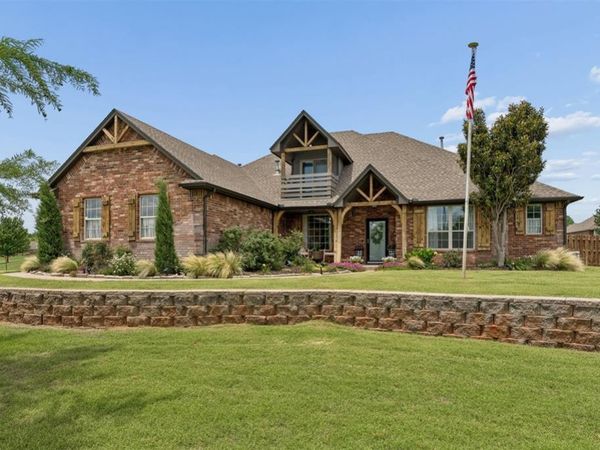 14708 Cottonwood Drive, Edmond, OK 73025