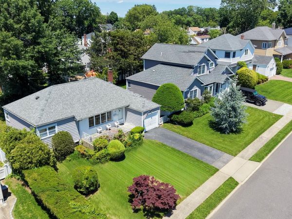 14 Webb Hill Road , Great Neck, NY 11020
