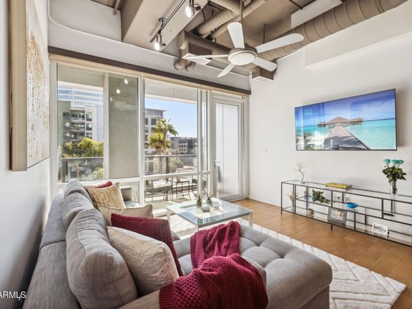 1 E LEXINGTON Avenue, Unit 302, Phoenix, AZ 85012