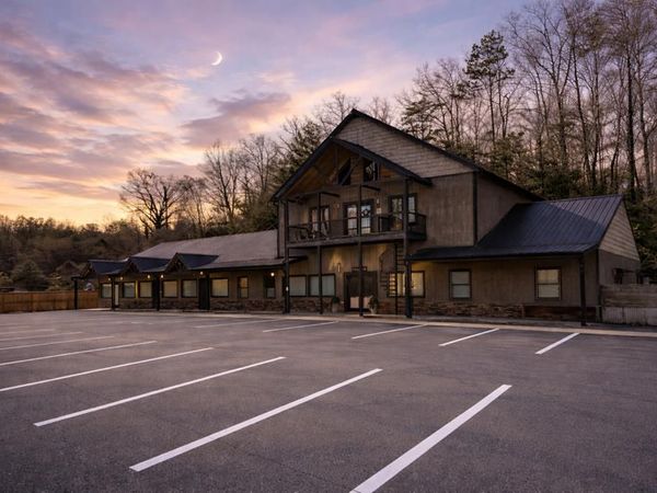 33 Rose Petal Lane, Ellijay, GA 30540