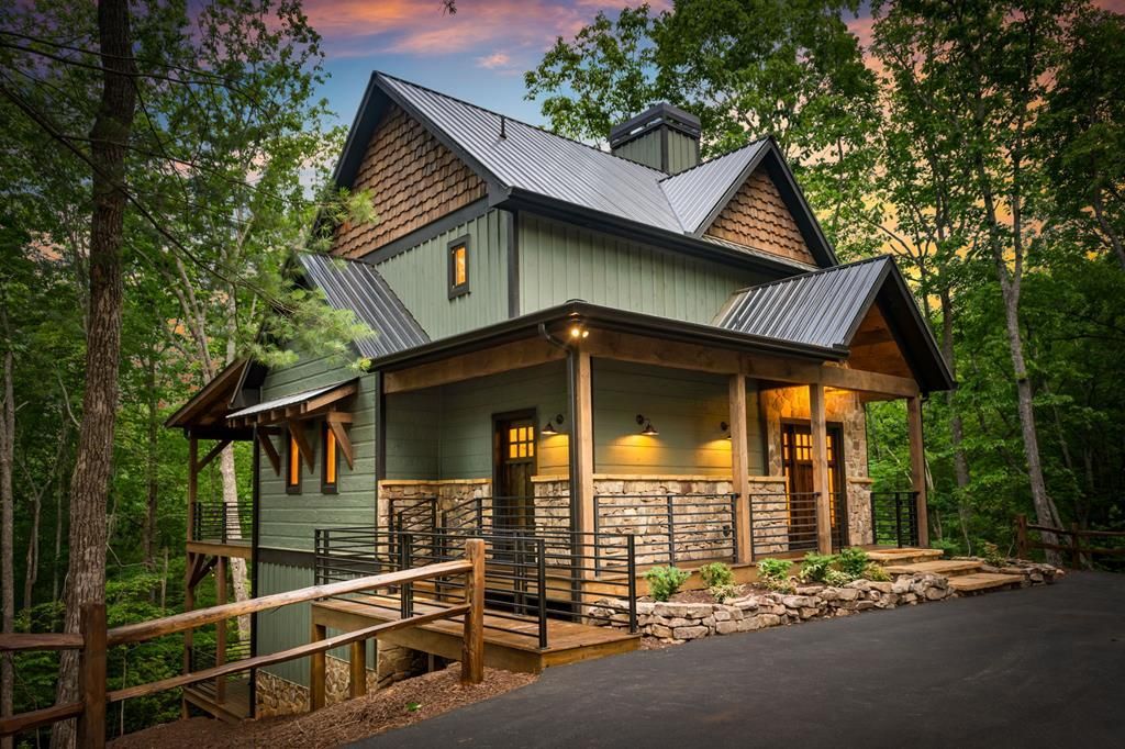 919 Price Road, Blue Ridge, GA 30513 Main Photo