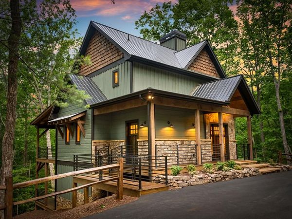 919 Price Road, Blue Ridge, GA 30513