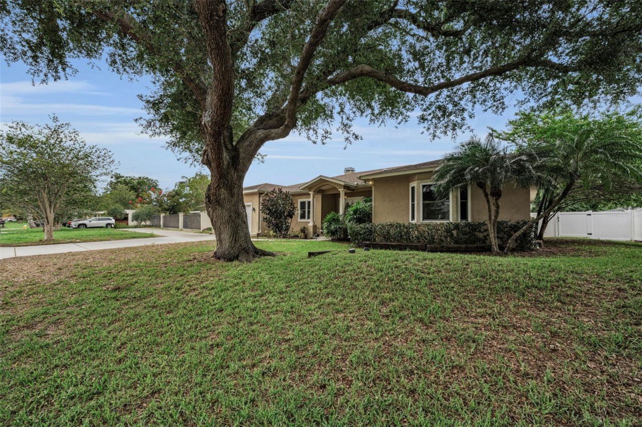 1888 Bugle Lane , Clearwater, FL 33764 Photo