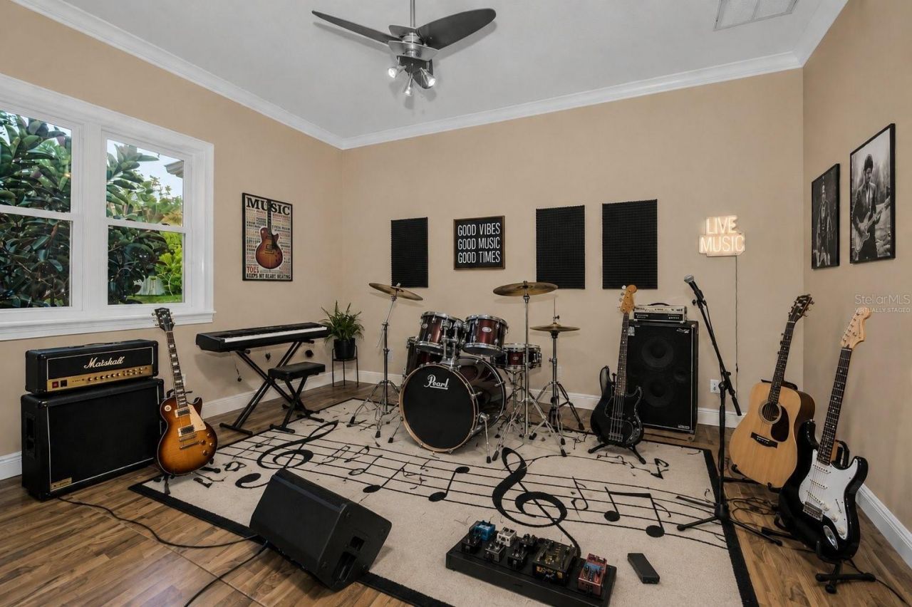 1888 Bugle Lane, Clearwater, FL 33764 Photo