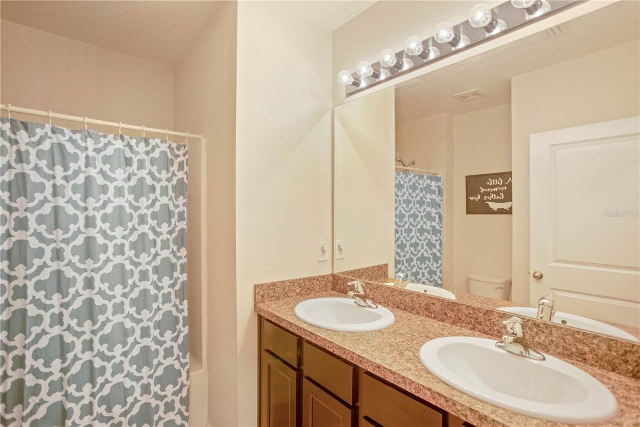 5025 NE 15th Place , Ocala, FL 34470 Photo