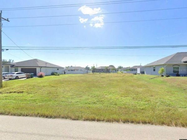 406 JACARANDA PKWY E , CAPE CORAL, FL 33909