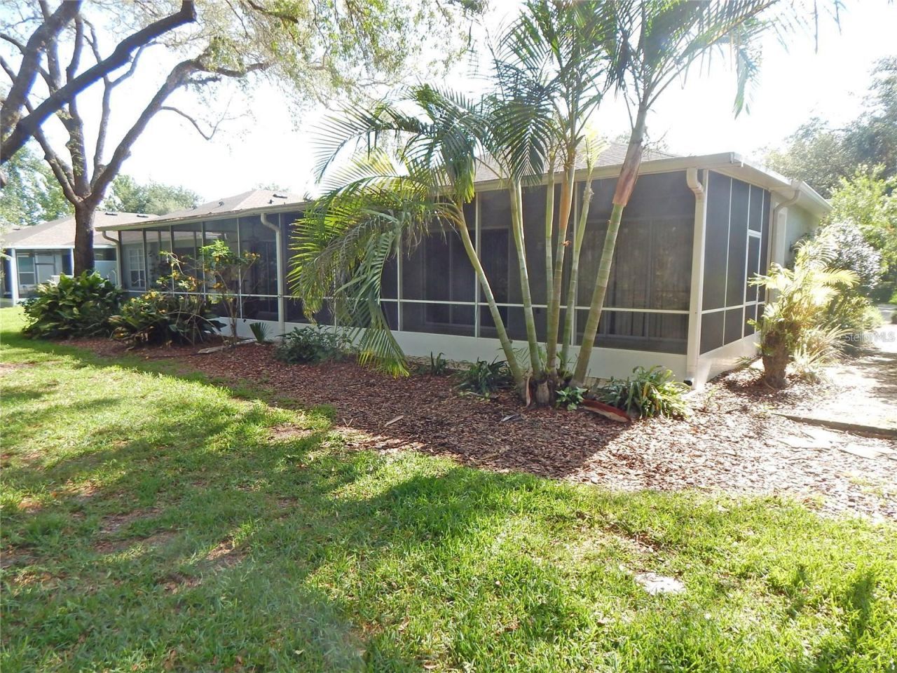 5925 Sandhill Ridge Drive , Lithia, FL 33547 Photo