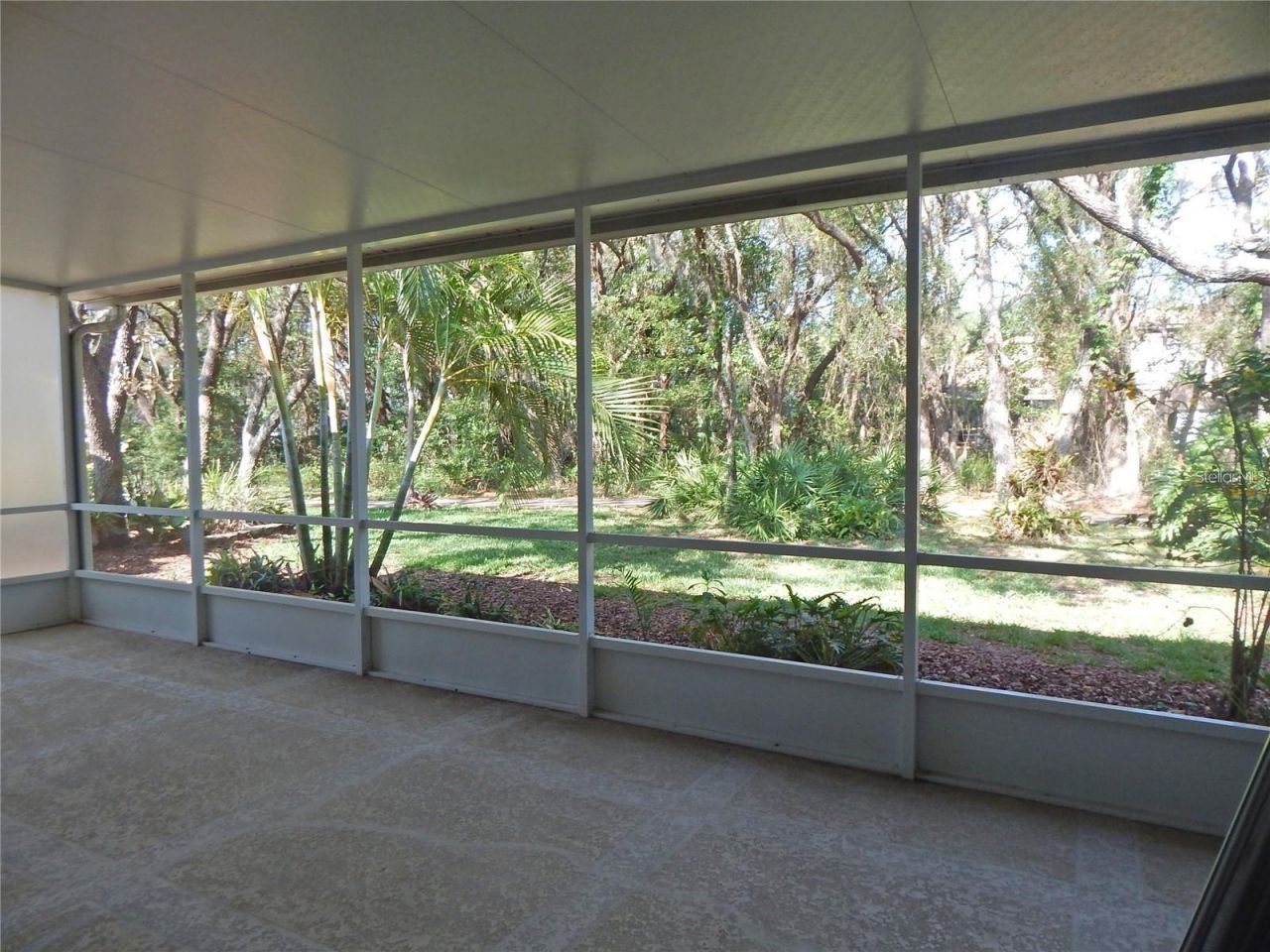 5925 Sandhill Ridge Drive , Lithia, FL 33547 Photo