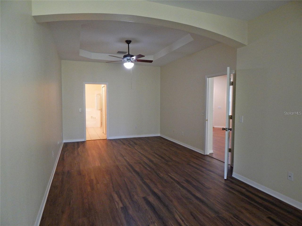 5925 Sandhill Ridge Drive , Lithia, FL 33547 Photo