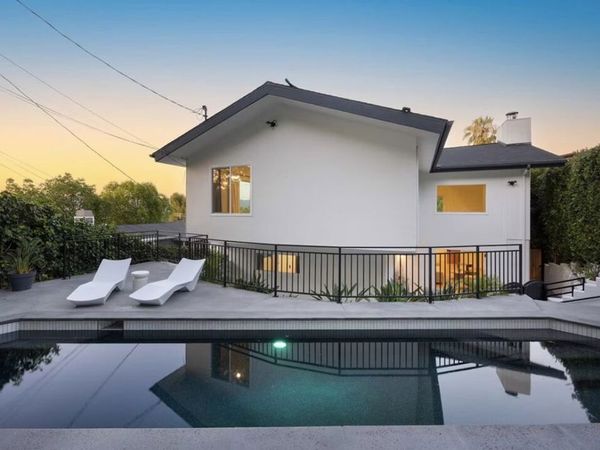 4041 Davana Road, Sherman Oaks, CA 91423