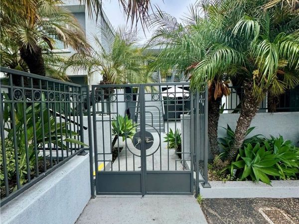 970 Glenneyre Street, Unit D, Laguna Beach, CA 92651