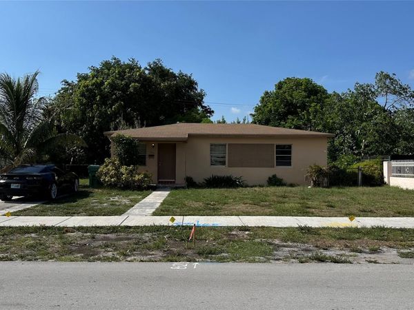 591 NW 187th Street, Miami Gardens, FL 33169