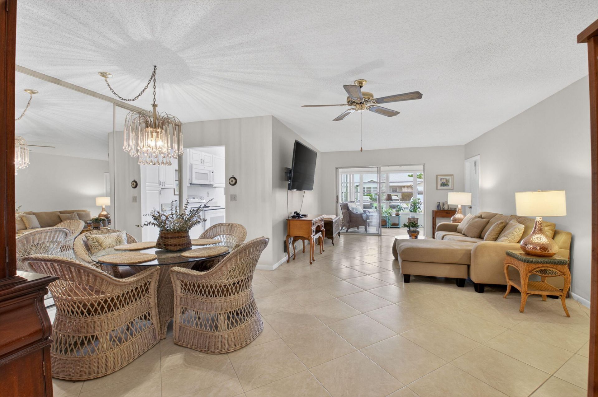 14579 Canalview Drive, Unit B, Delray Beach, FL 33484 Photo
