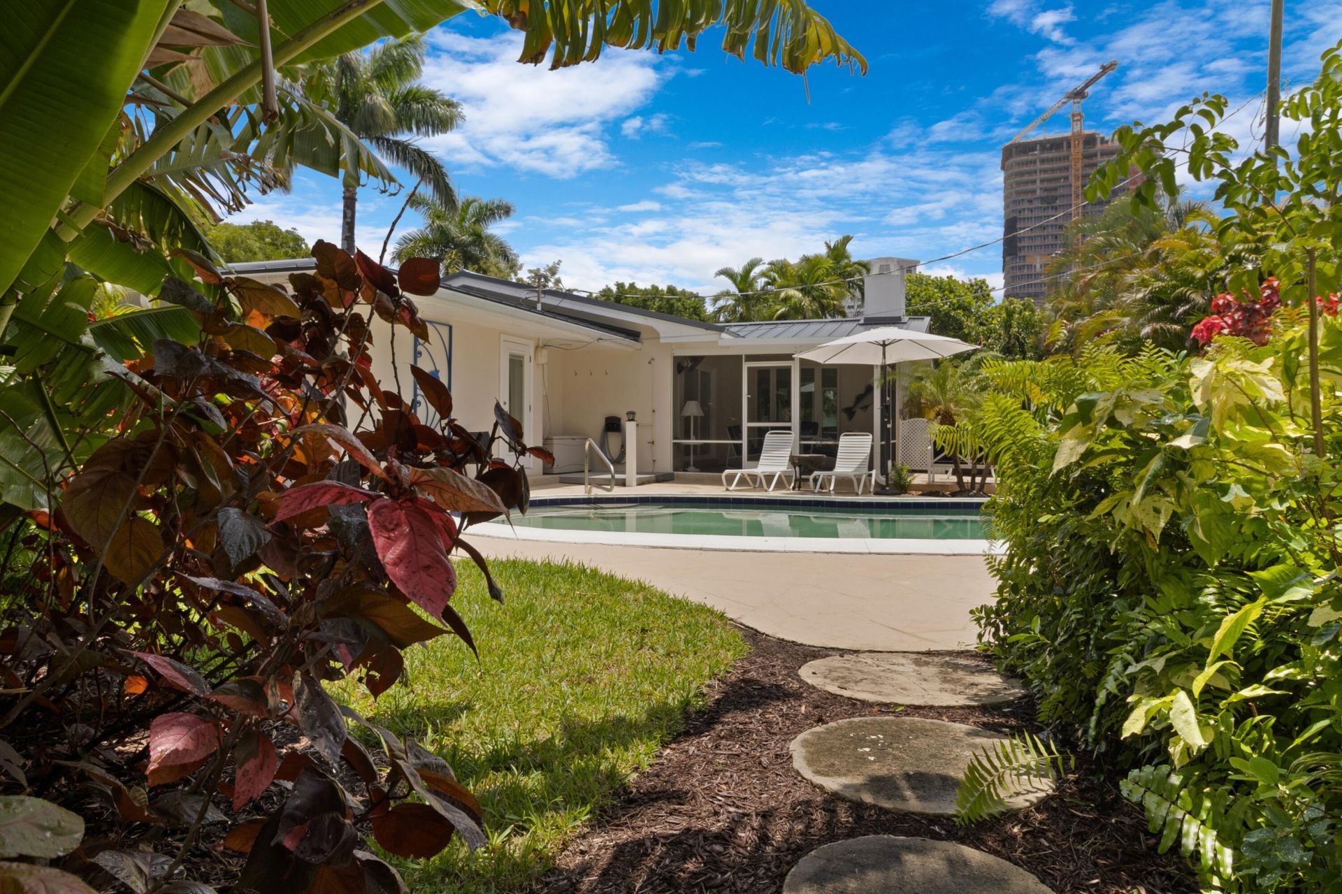 3240 Lakeview Drive, Pompano Beach, FL 33062 Photo
