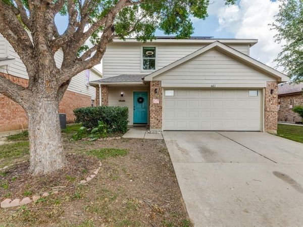 6612 Waterhill Lane, Fort Worth, TX 76179