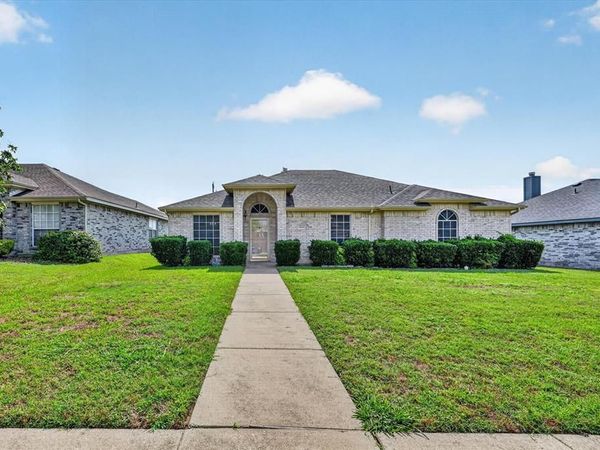 1844 Mcneely Street , Lancaster, TX 75134