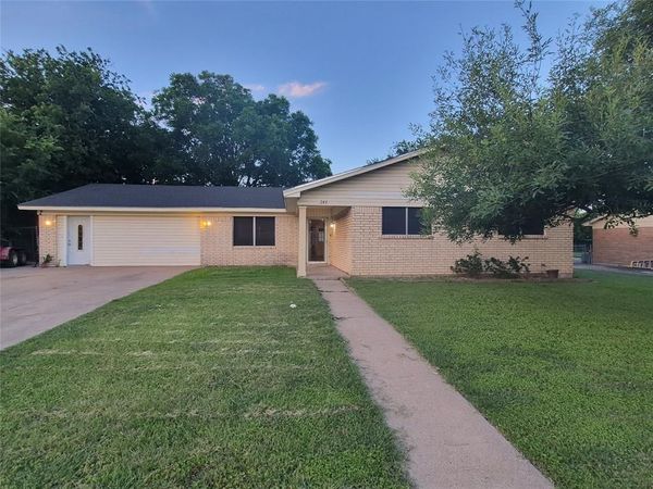 243 Weldon Drive, Woodway, TX 76712