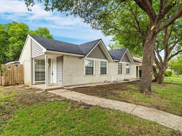 4627 Chapman Street, The Colony, TX 75056