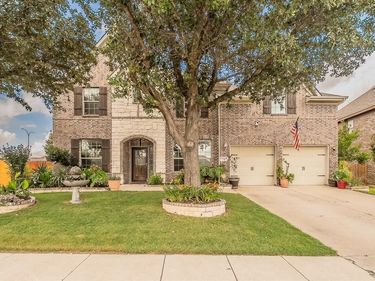 6216 Lamb Creek Drive, Fort Worth, TX 76179