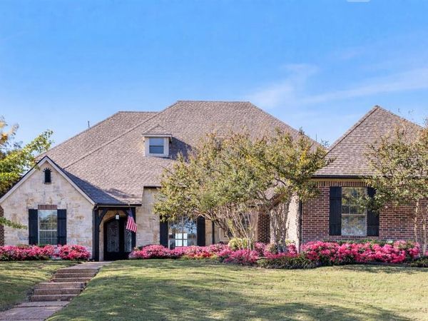 164 Stoneleigh Drive, Heath, TX 75032