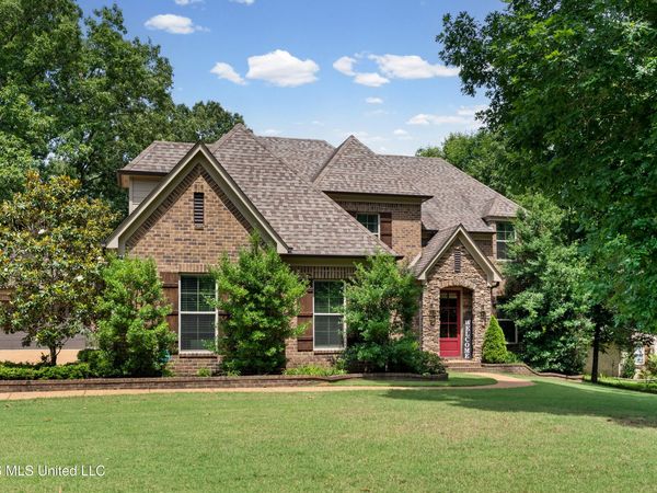5702 Chessie Drive, Olive Branch, MS 38654