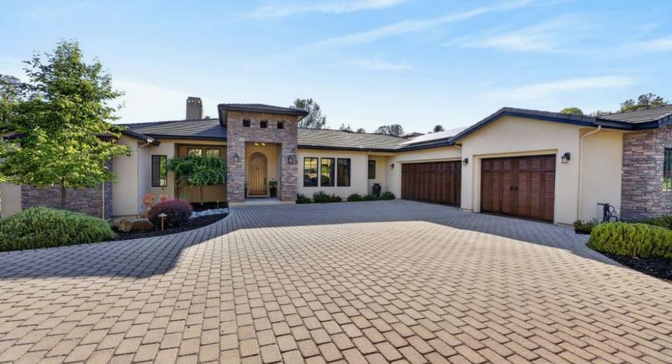 23310 Darkhorse Dr, Auburn, CA 95602 Photo