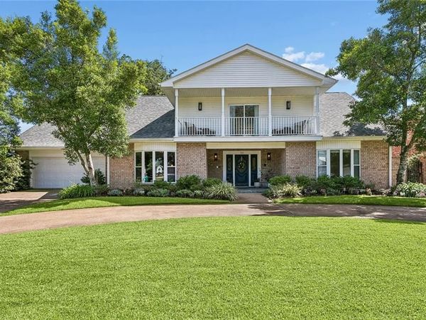 50 CHATEAU MOUTON Street , Kenner, LA 70065