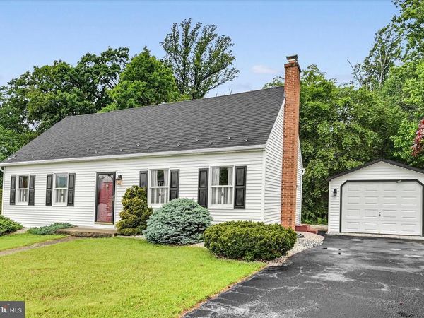 507 CREST CIRCLE, MOHNTON, PA 19540