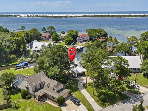23 Neptune Drive, Mary Esther, FL 32569