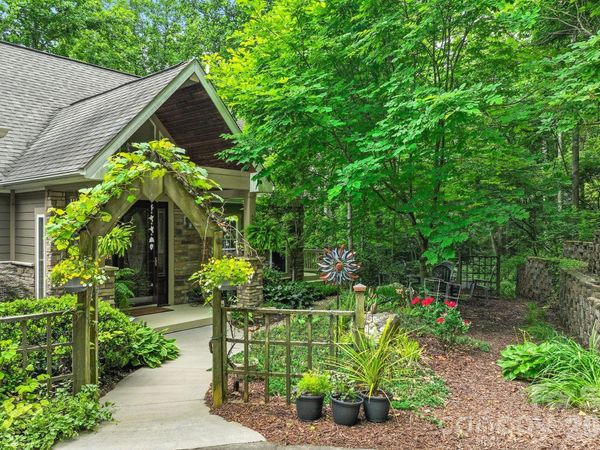 522 Silver Hawk Lane , Weaverville, NC 28787