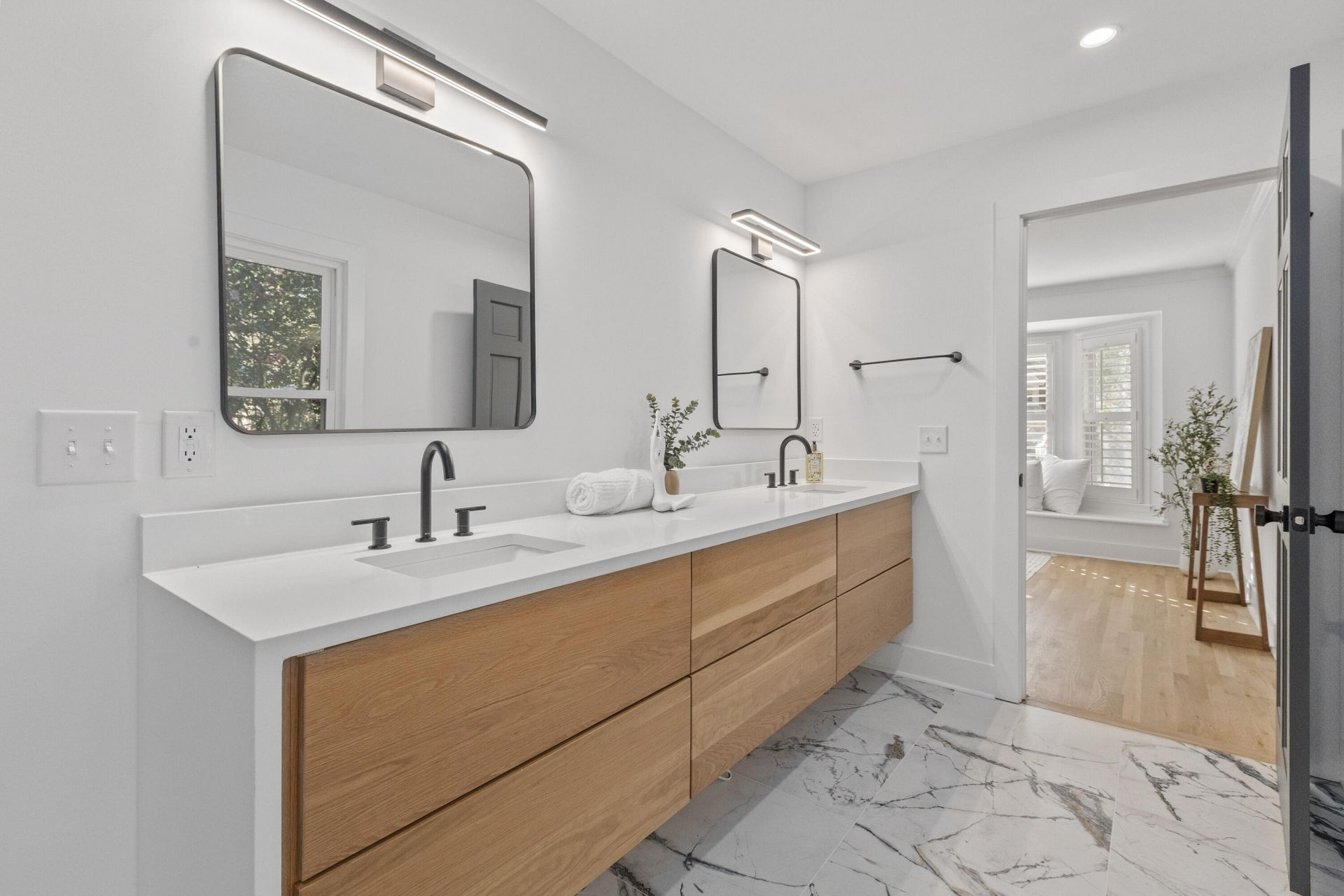 1019 Royalist Road Photo 13