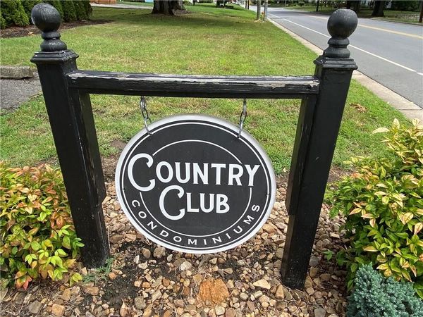 201 Quesinberry Road , Mount Airy, NC 27030