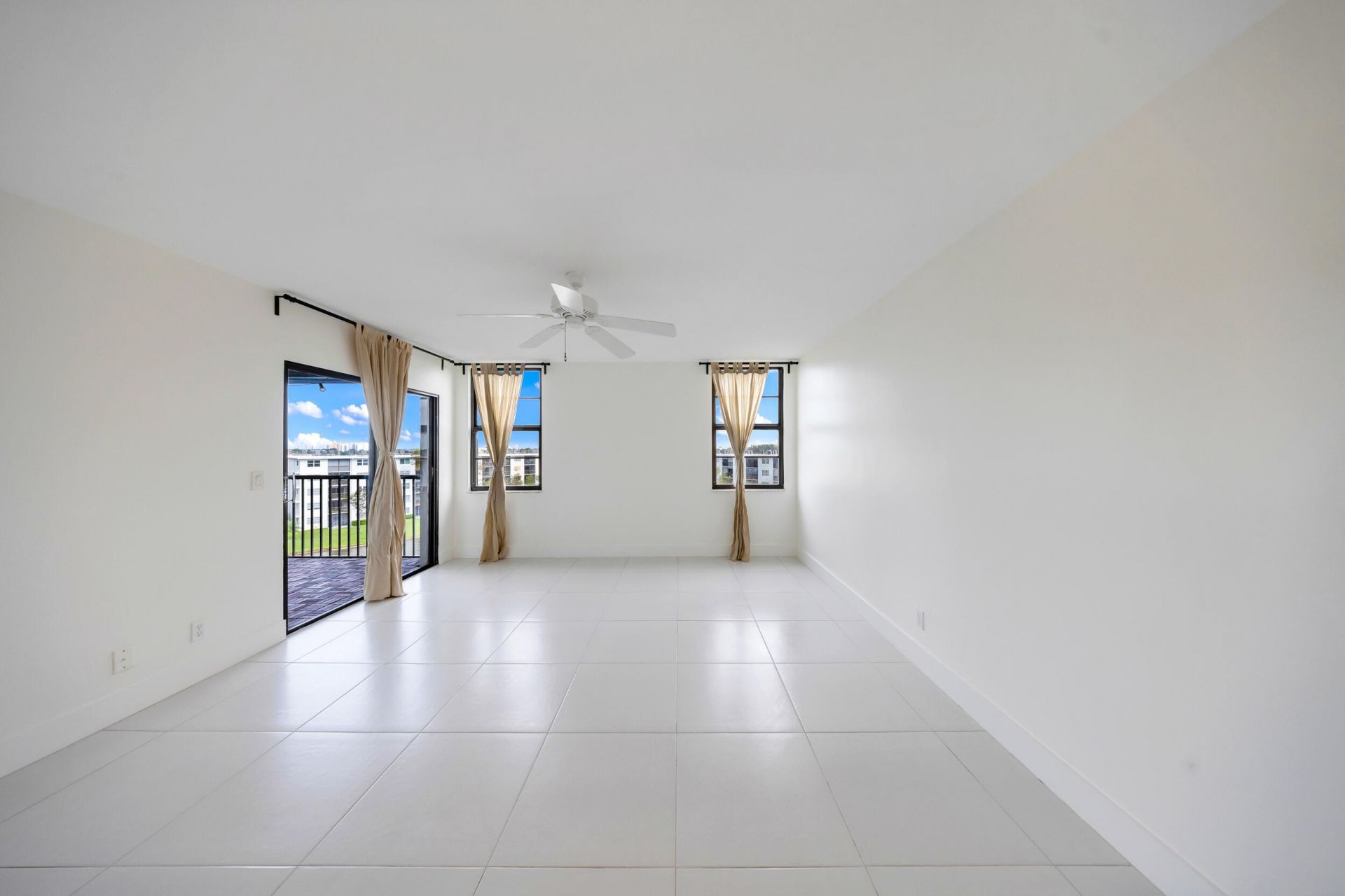 2217 Cypress Island Drive, Unit 602, Pompano Beach, FL 33069 Photo