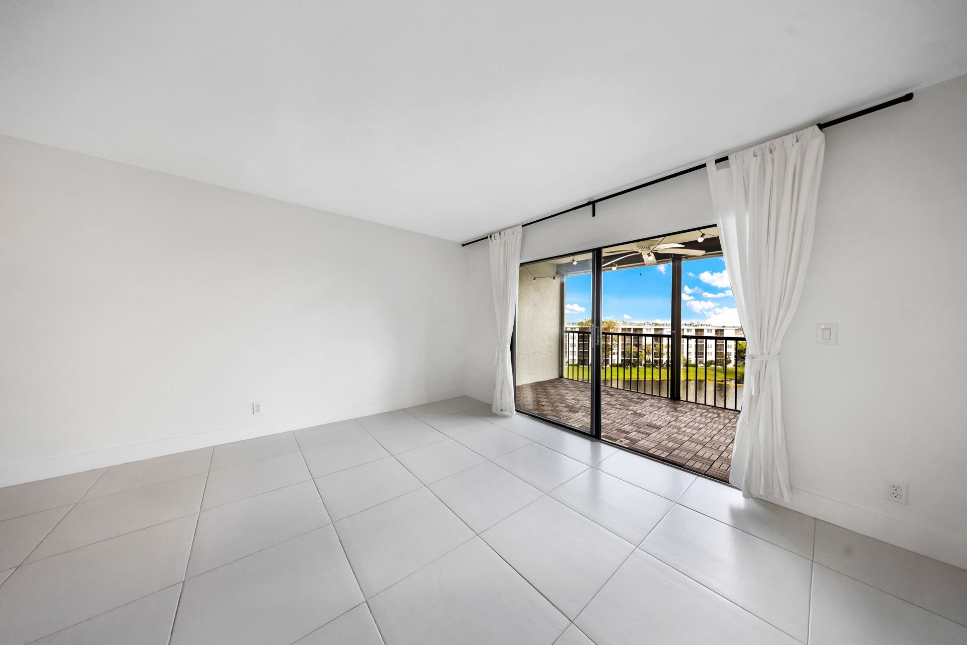 2217 Cypress Island Drive, Unit 602, Pompano Beach, FL 33069 Photo
