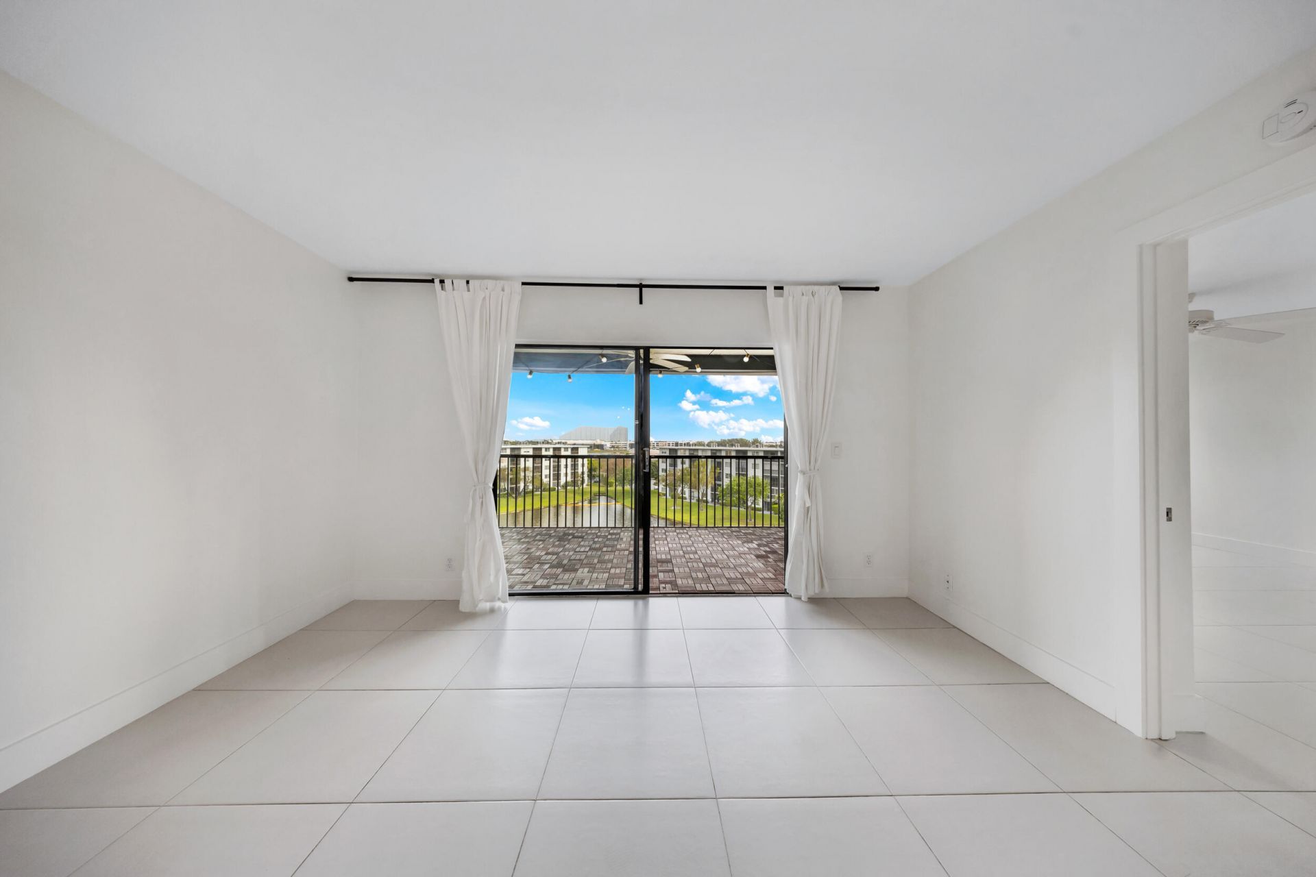 2217 Cypress Island Drive, Unit 602, Pompano Beach, FL 33069 Photo