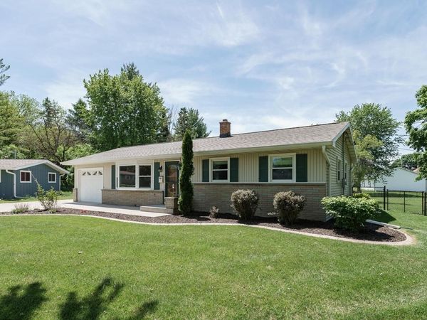 205 Marguerite COURT, Mayville, WI 53050