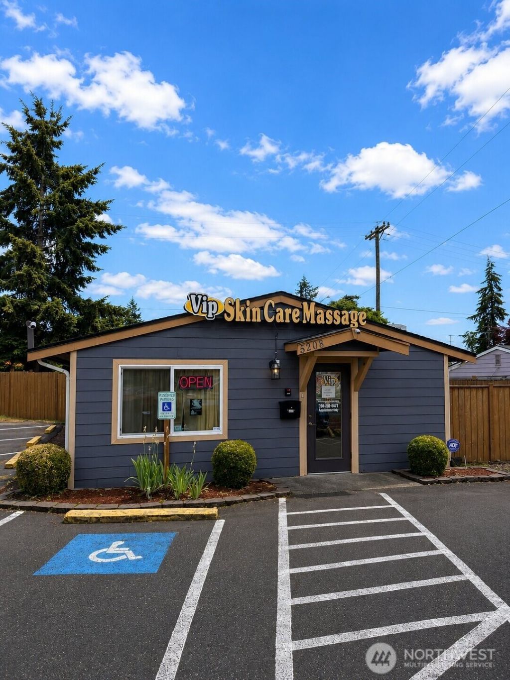 5208 100th Street Sw, Lakewood, WA 98499